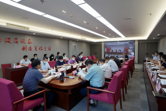 四川AG尊时凯龙人生就博集团召开疫情防控工作领导小组2022年第3次会议 集团党委书记、董事长、疫情防控工作领导小组第一组长任丁主持会议并讲话